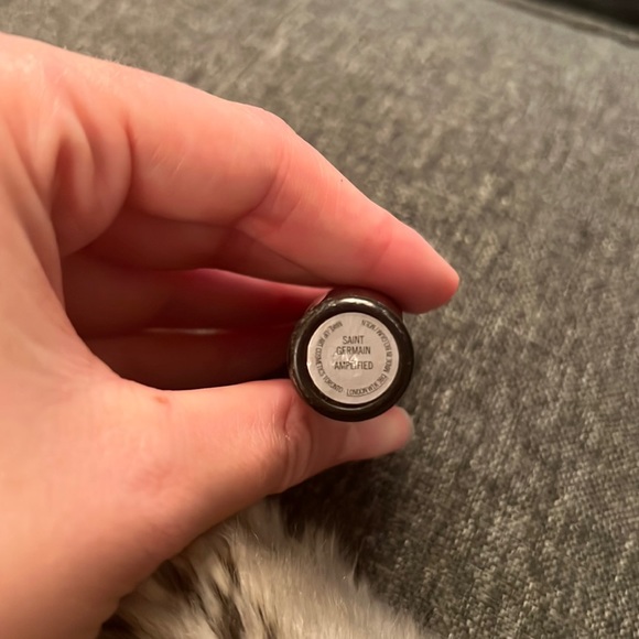 Mac Saint Germain Amplified Lipstick - Picture 2 of 2